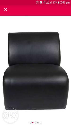 Black Leather Sofa Chair Screenshot