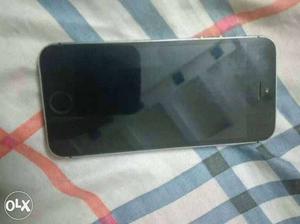 Iphone 5s 16 gb space grey urgent need to sell