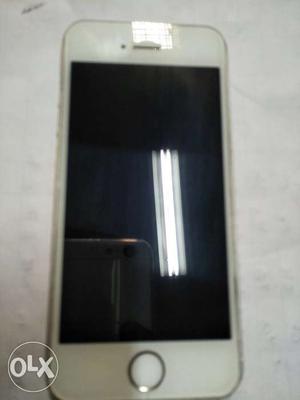 Iphone 5s gold 16 GB no problm With all