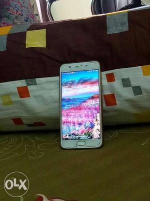 Oppo phone, 11months old in good condition.