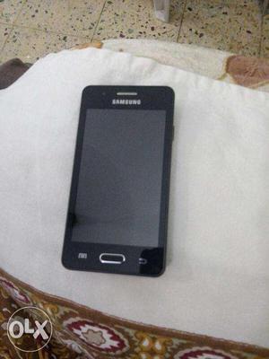 4g samsung phone, 4 months old.. vry good
