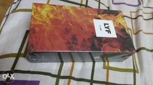 Brand New boxed piece of Lyf Flame 6 Black