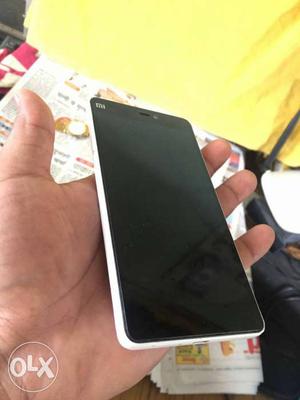 Hi frnds i want to sell my Mi 4i in mint