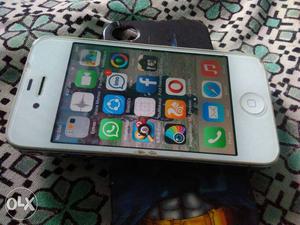 I phone 4 so good condition Phone and cable.neet