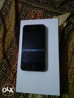 IPhone 4s 32 gb very gud condition.. strictly no