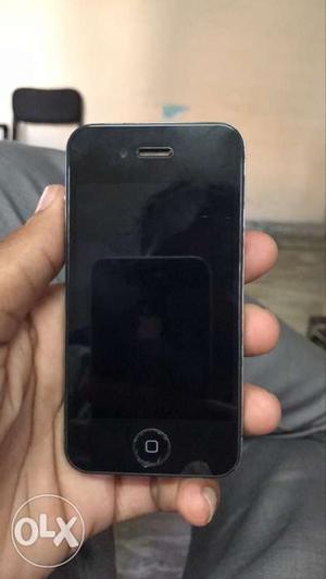 Iphone 4 just like new with original charger and