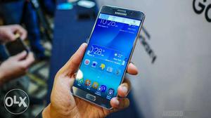 Samsung galaxy note 5 32 GB sigal SIM ha box og