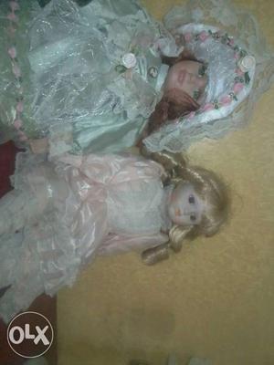 Two porseline dolls from USA