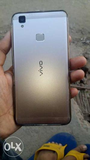 Vivo v3 new condition may hai. 9 month old only