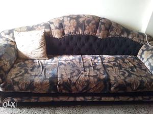 11 seeter sofa set for sale.seeter plus 2