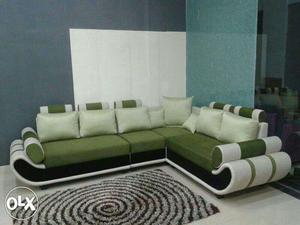 Good condition L shape sofa with cushion.