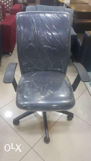 Office chairs in brand new condition at