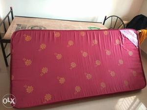 Super single bed mattress. 2 years old. very good