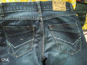 30 inch men jeans in new condition new jeans