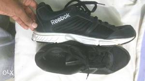 Black Reebok Running Shoes,fresh piece,not used bcause of