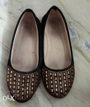 Black-and-brown Beaded Flats