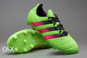 Brand new adidas size 10shoes for football with