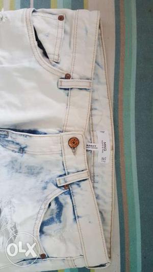 Brand new white ripped jeans from Mango