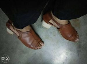 Brown-and-white Open Toe Leather Chunky Heels Size 37 (4)