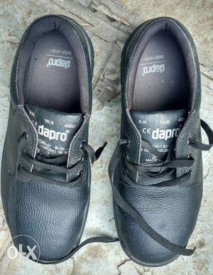 ISI mark Safety Shoes pair size 8