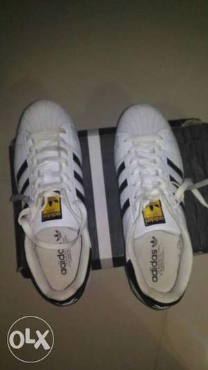 Pair Of White-and-black Adidas Samoa Shoes With Box