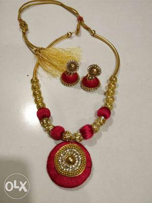 Red And Brown Thread Accessory Set