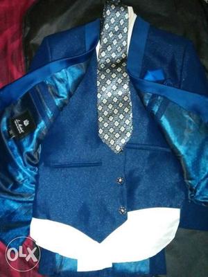 Royale Blue Complete 5Piese Suit immediate sale
