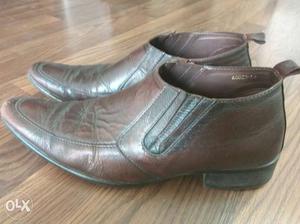 Size 10 Brown formal shoes without laces for