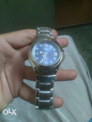 TIMEX WATCH in Good condition. Price is