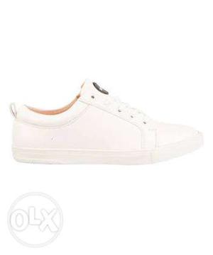 White Low-top Sneaker Shoe