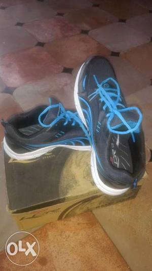Black-and-blue Basketball Shoes With Box