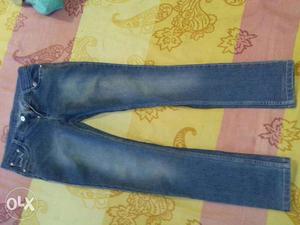Condition new.. ladies jeans.. size 32