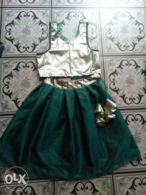 Girl's Grey Crop Top And Green Skirt newly designed today