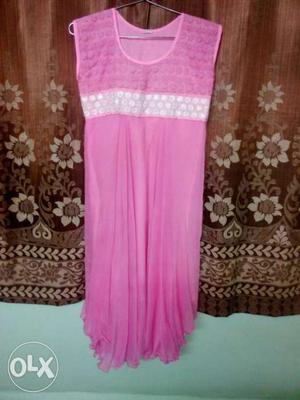 Pink coloured kurta for sale.. Negotiable price..