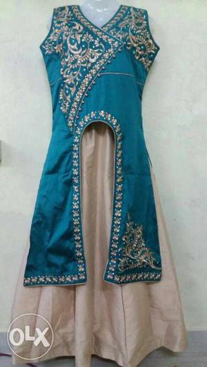 Women's With Blue And Brown Kameez