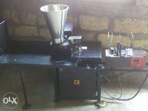 Black And Stainless Steel Grinding Machine
