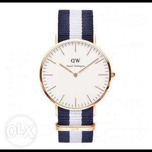 Daniel wellington blue and white watch Dial looks