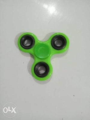 Green 3-blade Fidget Spinner