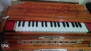 Harmonium scale changer, almost in new condition