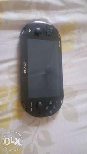 Selling my ps vita in excellent condition with 3
