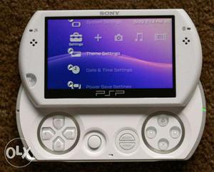 Sony psp white handheld system can play high