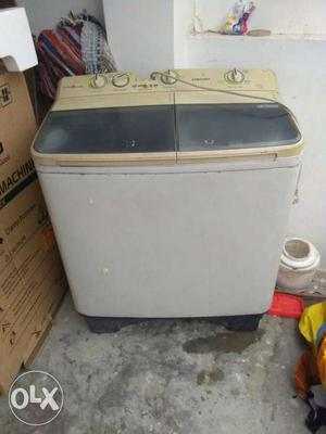 This is semiautomatic washing machine by a