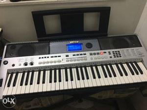 Yamaha PSR I455 Digital Keyboard