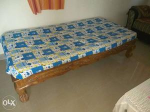 Best wood Dewan with mattress give a new look to
