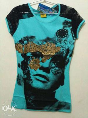Blue And Black Woman Print Scoop-neck T-shirt