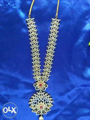 Elegant diamond jwellery set from saanvi