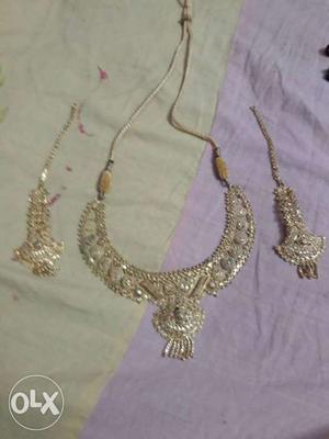 Gold Bib Necklace With Drop Earrings