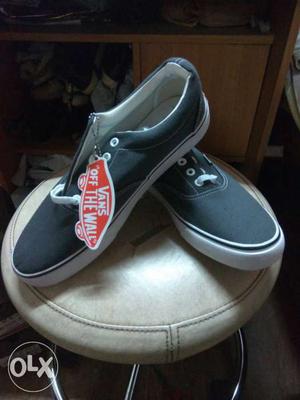 Gray-and-white Vans Low-top Sneakers