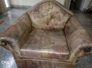 I want to Sell 10 seater Sofa Set..it's urgent..