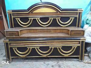 King size bed sagwan wood 6/6.5 box Address- Sofa